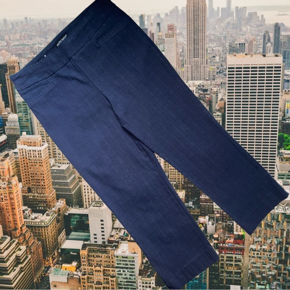 Hilary Radley slip on stretch Straight cropped lightly textured - Picture 2 of 5